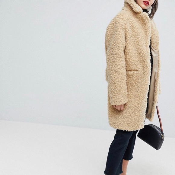 NWT-🔥Whistles Ultimate Teddy Coat ( Runway)🔥 - Picture 4 of 5